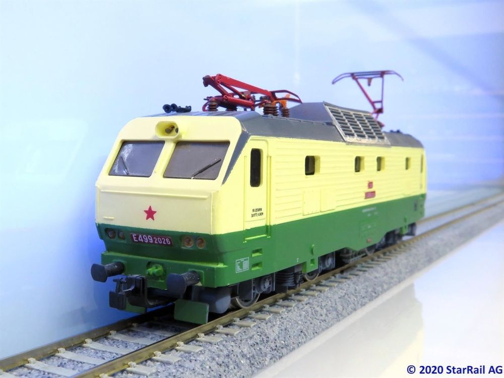 Locomotive électrique PIKO H0 - E499 Csd - Échelle 1/87 - Analogue Courant Continu - Occasion