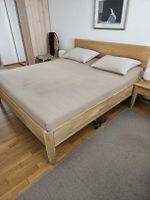 Doppelbett mit 2 Nachttisch plus Bettinhalt