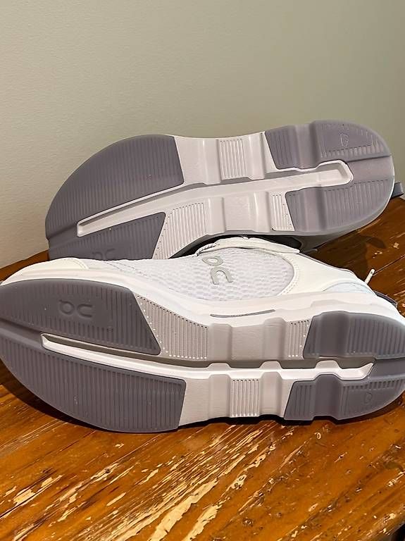 Damenschuhe: Chaussure On Cloudzone moon femme – Gebraucht aus Neuchâtel von Nadiahon 2