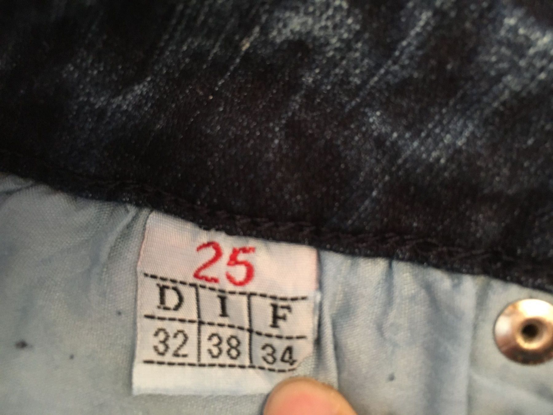 Jeans: Blue Queen - Jeans, Damen, 25 – Neuf (Voir description) à Luzern par Jiggy_8898 8