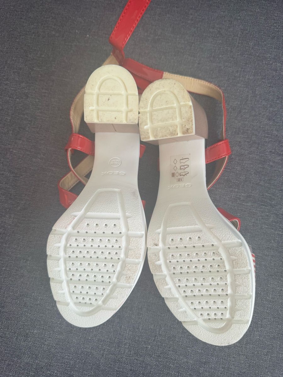 Geox Scarpe da donna: Geox Sandalen, 37, neu!  – Nuovo (secondo la descrizione) da Zürich venduto da Anilein_9989 1