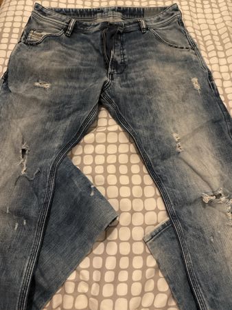 Jeans Diesel Uomo, taglia 32/34, look vissuto di tendenza