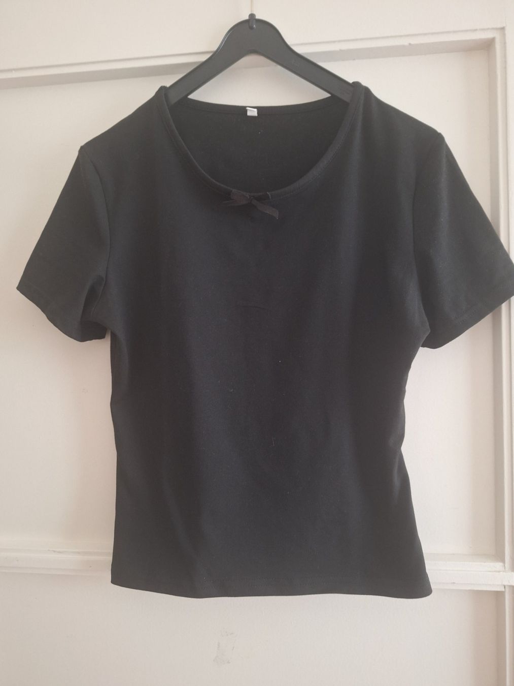 T-shirt: T-shirt noir taille M – Nuovo (secondo la descrizione) da Lausanne venduto da anta-123