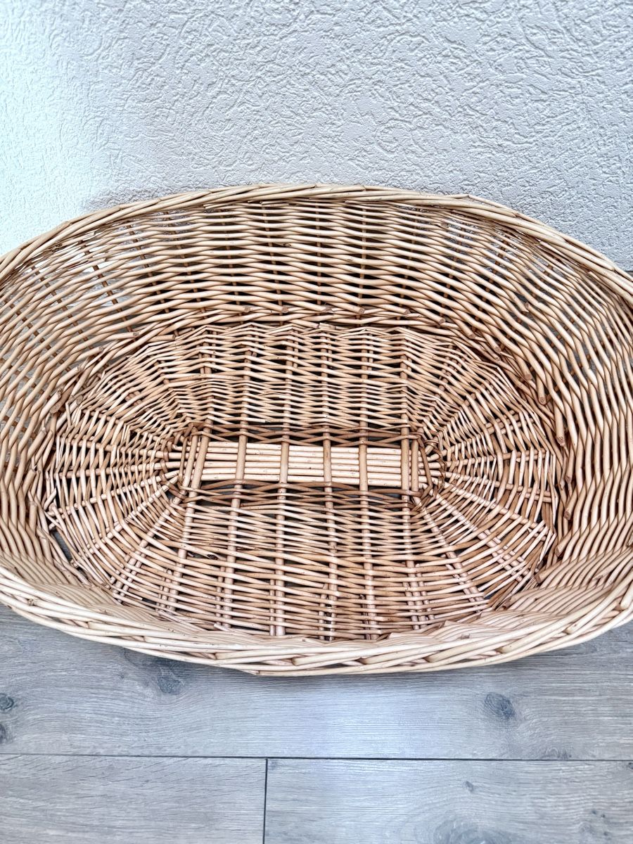 Liege- & Schlafplätze: Large Wicker Dog Bed 55cm x 80cm – Gebraucht aus Bière von kat_m2qn 1