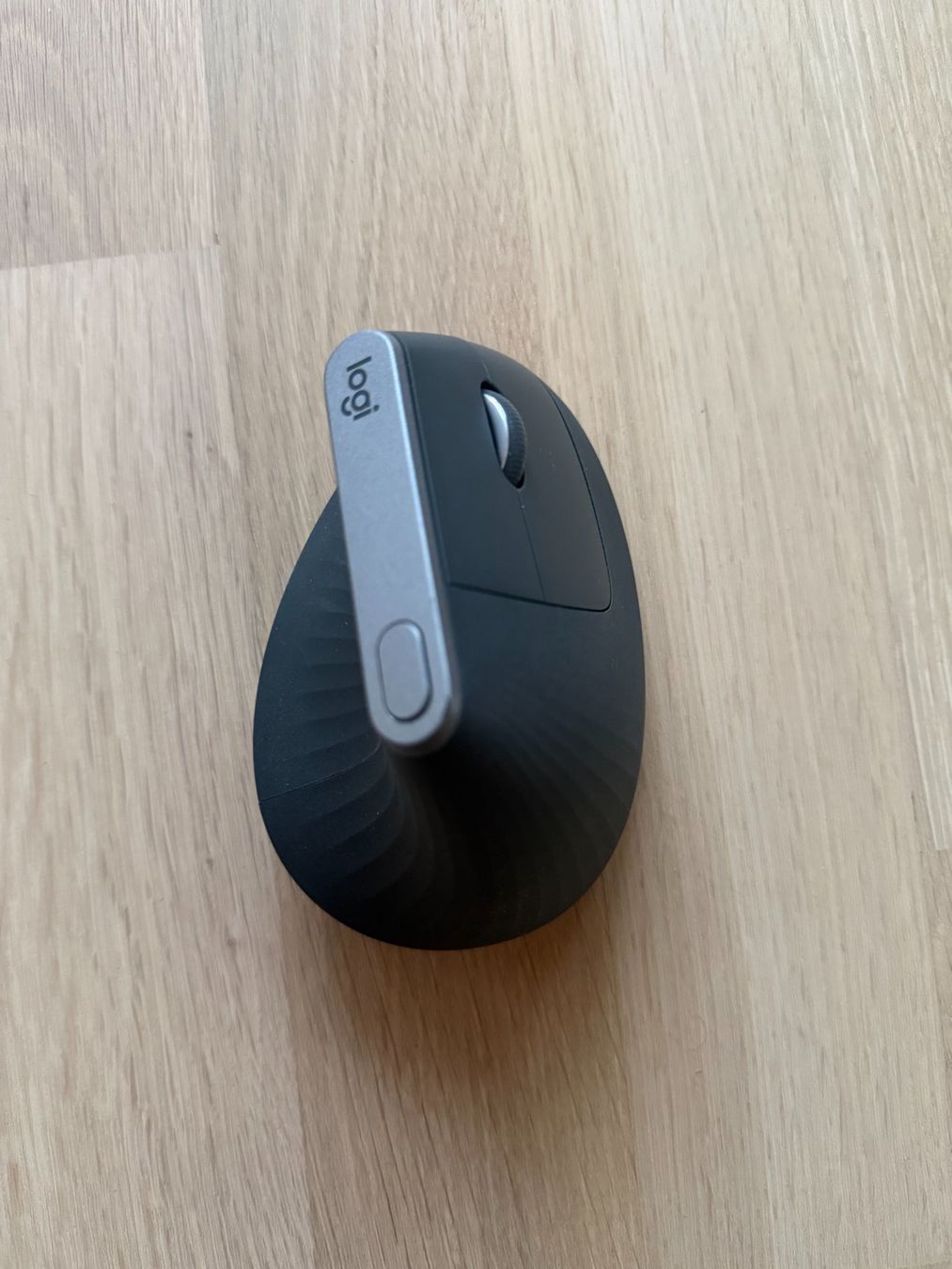 Logitech Mouse: Logitech MX Vertical – Ergonomische Maus – Usato da Spreitenbach venduto da Nagi.Sol