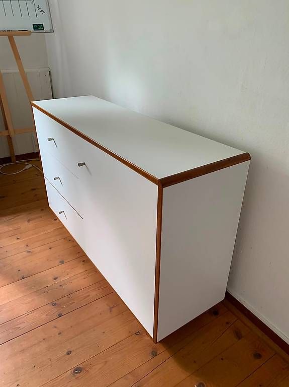 Cassettiere: Vintage Kommode/ Sideboard weiss mit Holzrahmen – Usato da Zürich venduto da al__97zr 1