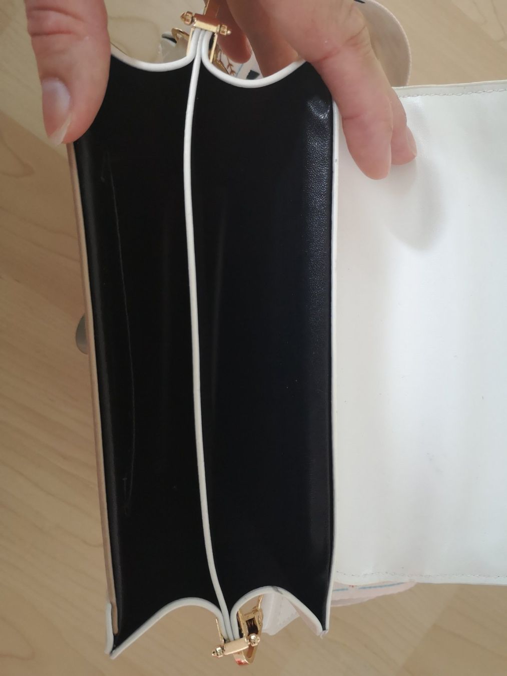 Sacs femmes: Schöne Handtasche – D'occasion à Büttikon AG par PAM120319 3