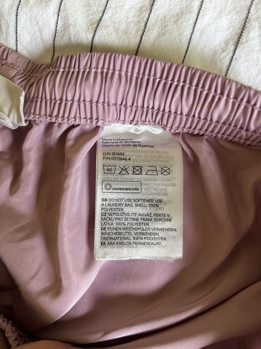 H&M Pantaloni: Summer pink female shorts H&M – Usato da Villard-sur-Chamby venduto da kamila_1024 2