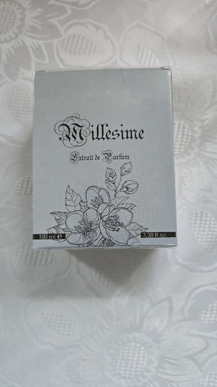 Chogan Profumi & Eau de Toilette: Millesime Extrakt und Chogan Parfum Neu! – Nuovo e nell'imballaggio originale da Aristau venduto da rap_6nvq