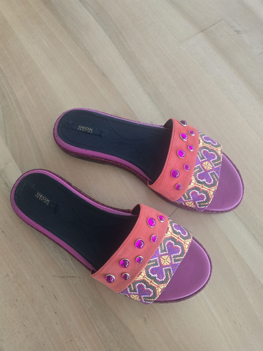 Geox Scarpe da donna: Geox Pantoletten,  Gr.37 neuwertig – Nuovo (secondo la descrizione) da Rorschacherberg venduto da Olgamedved 3