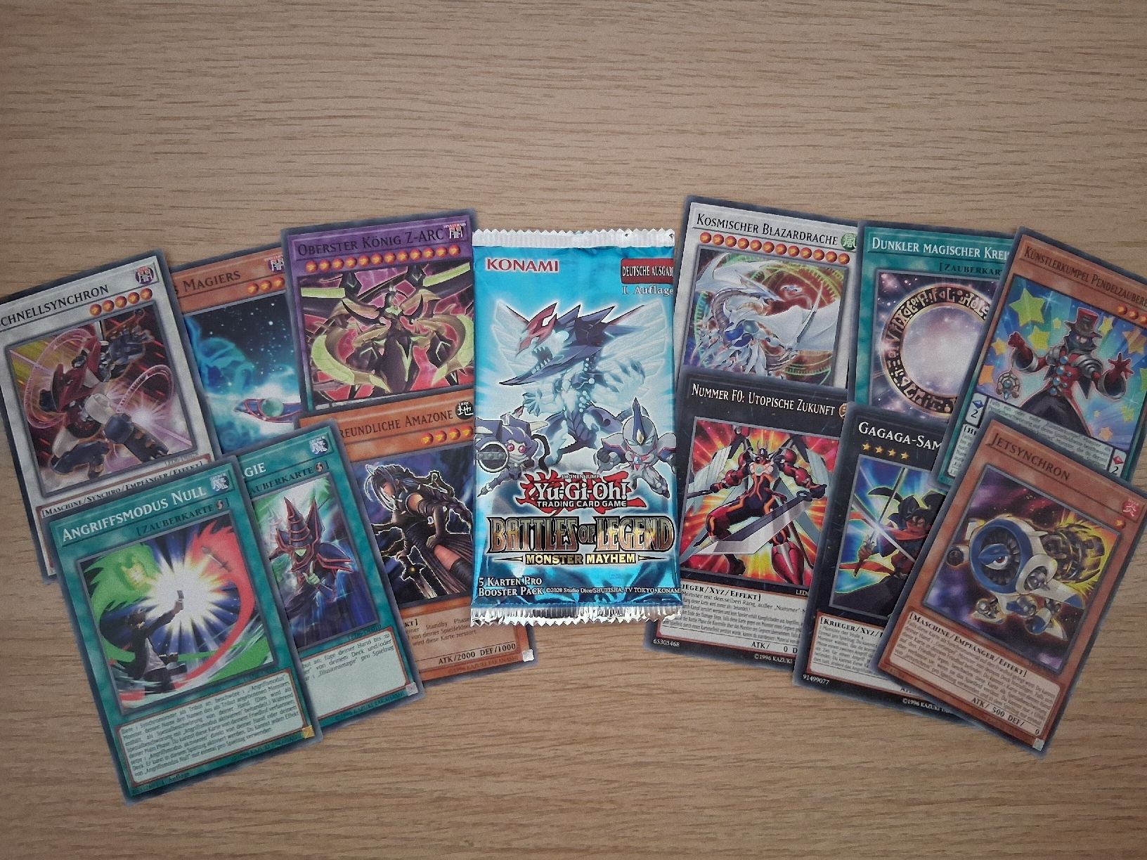 Yugioh Sammelbilder & Trading cards: Yugioh Kombo - Booster und 12 Karten – Neu (gemäss Beschreibung) aus Rothenthurm von SirCroci-Cardshop
