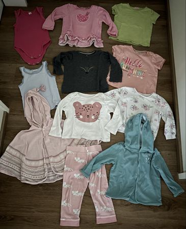 Mädchen Kleiderpaket, 28-teilige - Gr. 86-92(18-24M)!!!