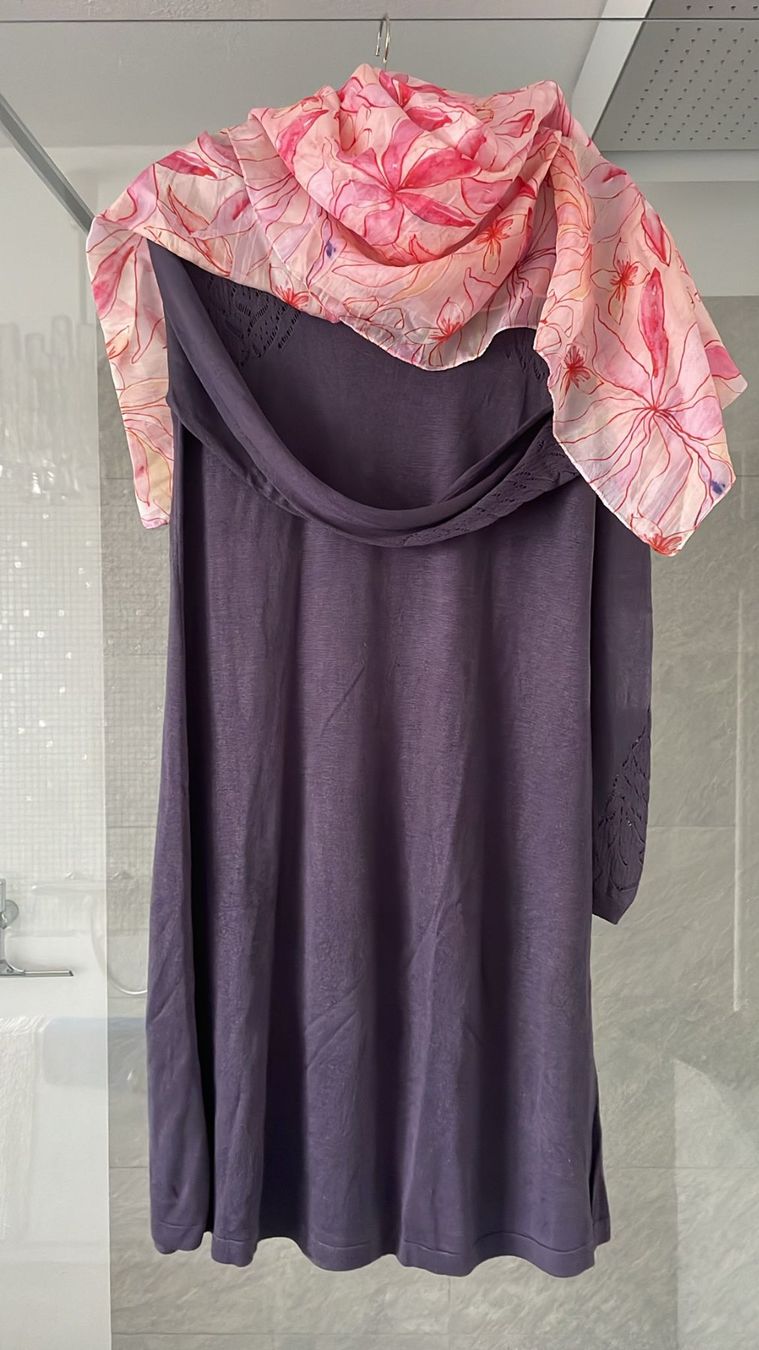 Kleider: Violettes Strickkleid NoaNoa S – Gebraucht aus Huttwil von heinzdaniel63 5