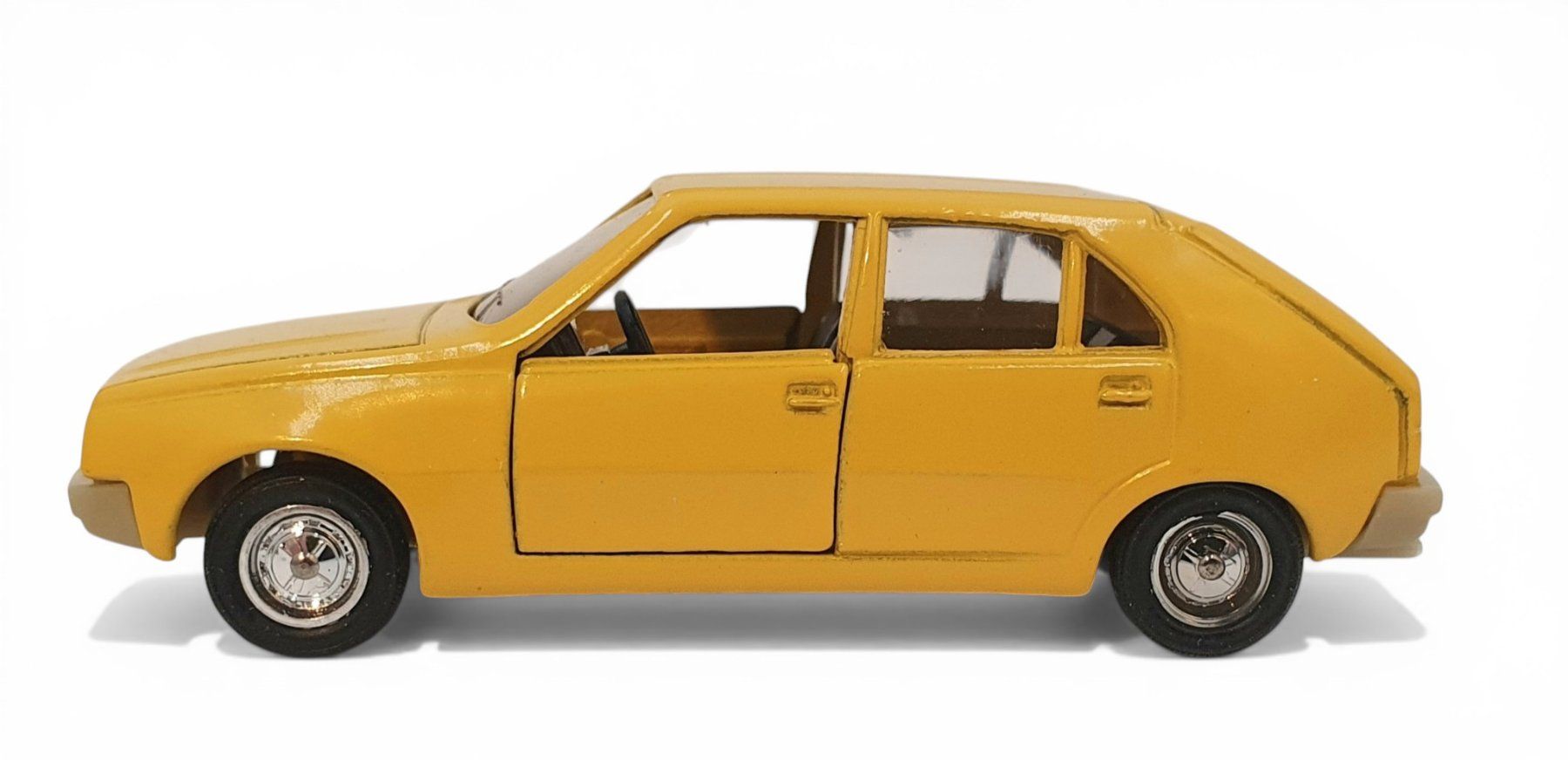 Solido Modellini d'auto: Solido Renault T14 – Usato da Rickenbach b. Wil venduto da klassikmarkt.ch 1