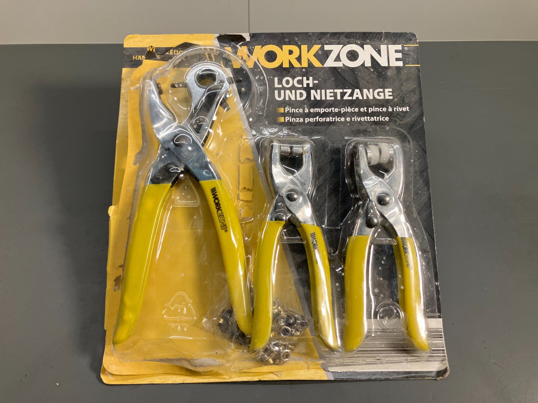 Alle Werkzeuge: WORKZONE - Loch und Nietzangenset ab 1.- – Gebraucht aus Lichtensteig von Buy24International