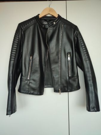 Kunstlederjacke Zara schwarz Grösse M guter Zustand