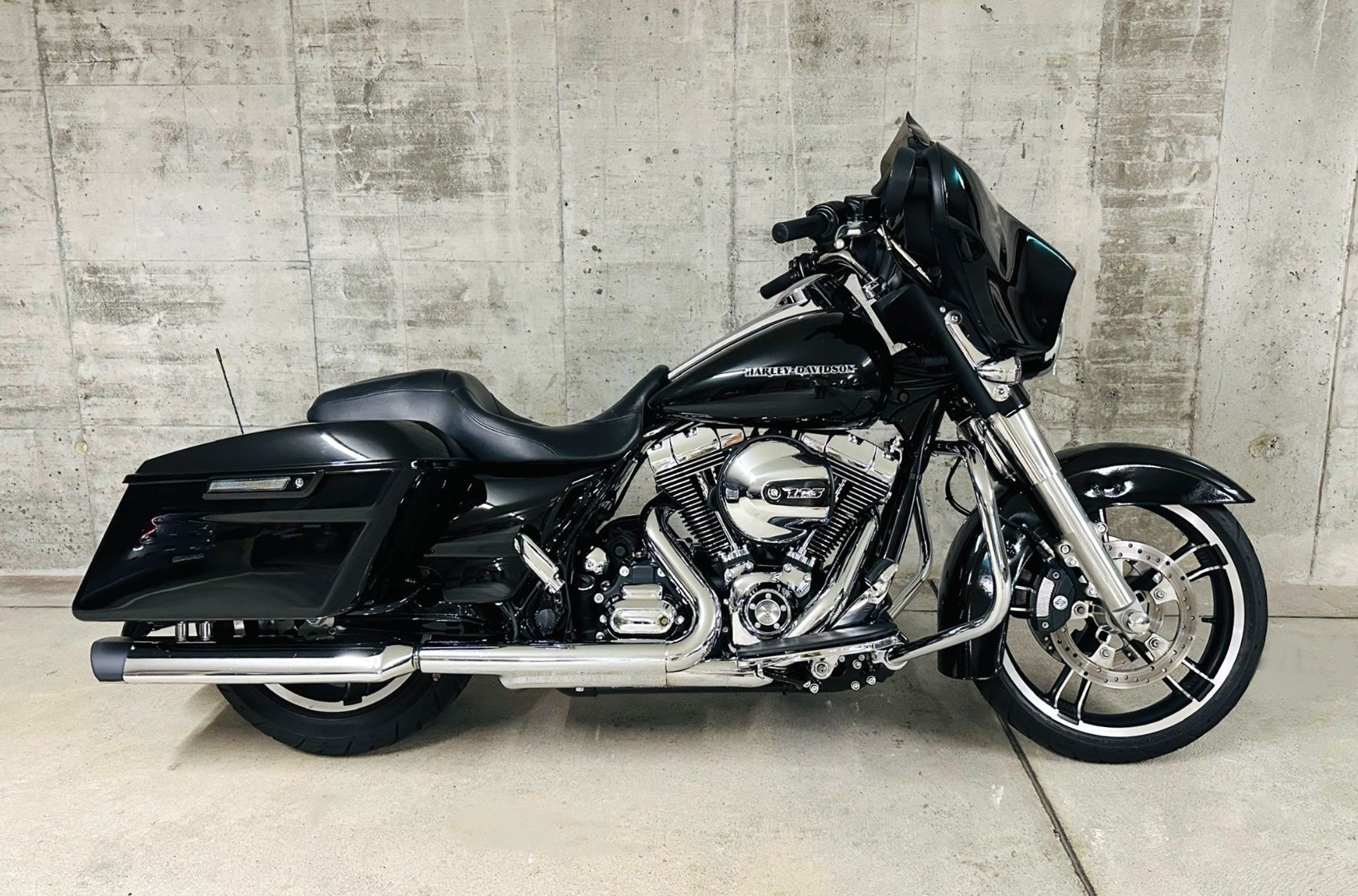 Harley-Davidson Touring: Harley Davidson Street Glide FLHX – Usato da Sempach venduto da suissero_loco 1