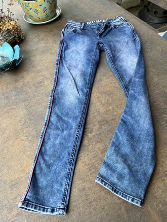 Jeans Soccx Denim blau mit Seitenstreifen Grösse 26