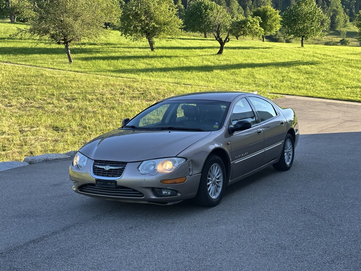 Chrysler Automobili: CHRYSLER 300M Erstehand Automat – Usato da Zullwil venduto da Autocentersalii