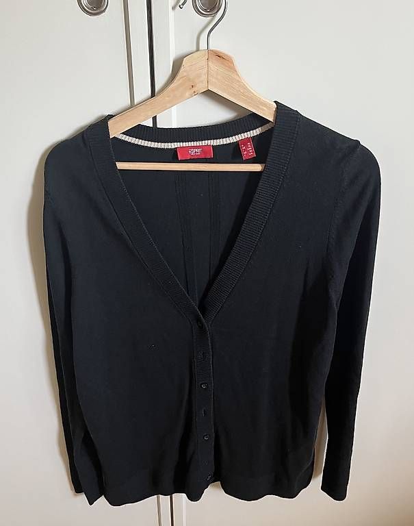 Giacche: ESPRIT SCHWARZER CARDIGAN, GRÖSSE XL – Usato da Basel venduto da lis_hv8g