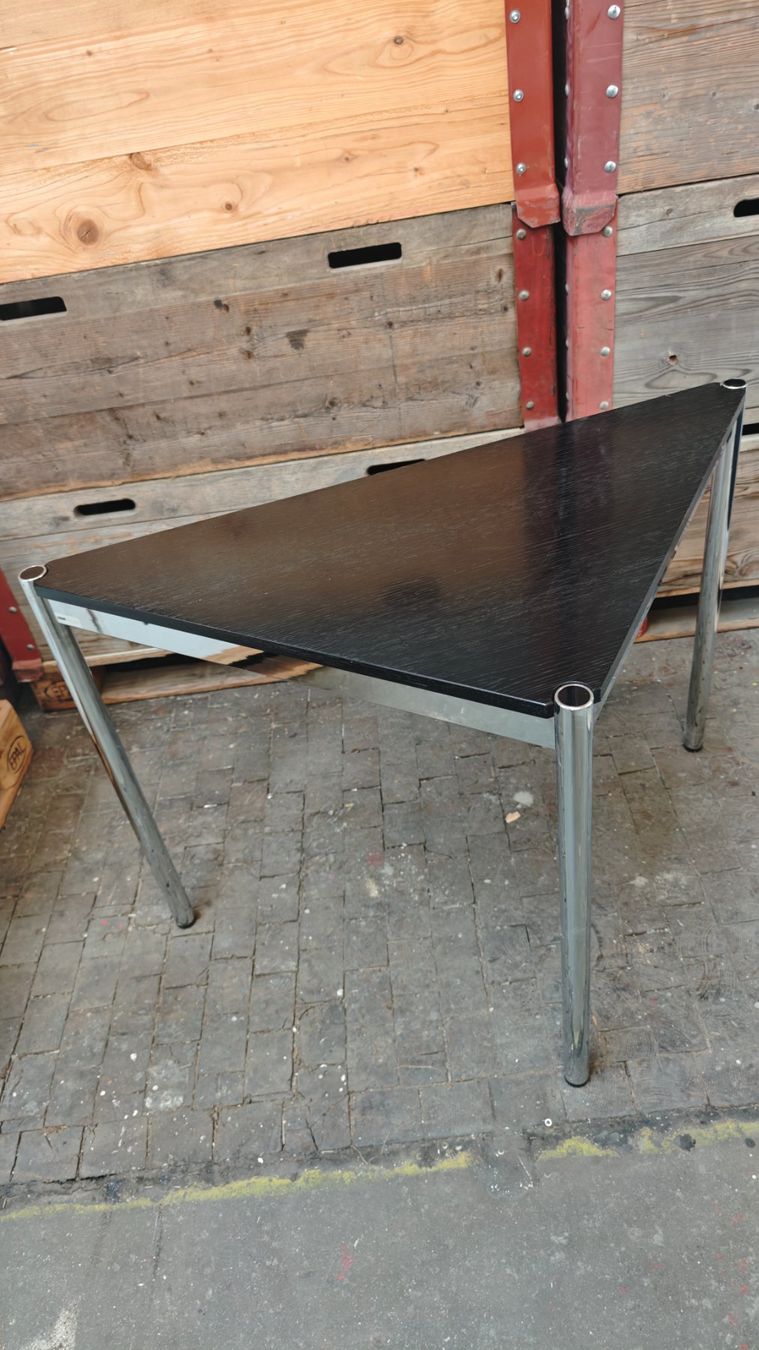 USM Tables: USM Haller Ecktisch – D'occasion à Luzern par pilatusshop