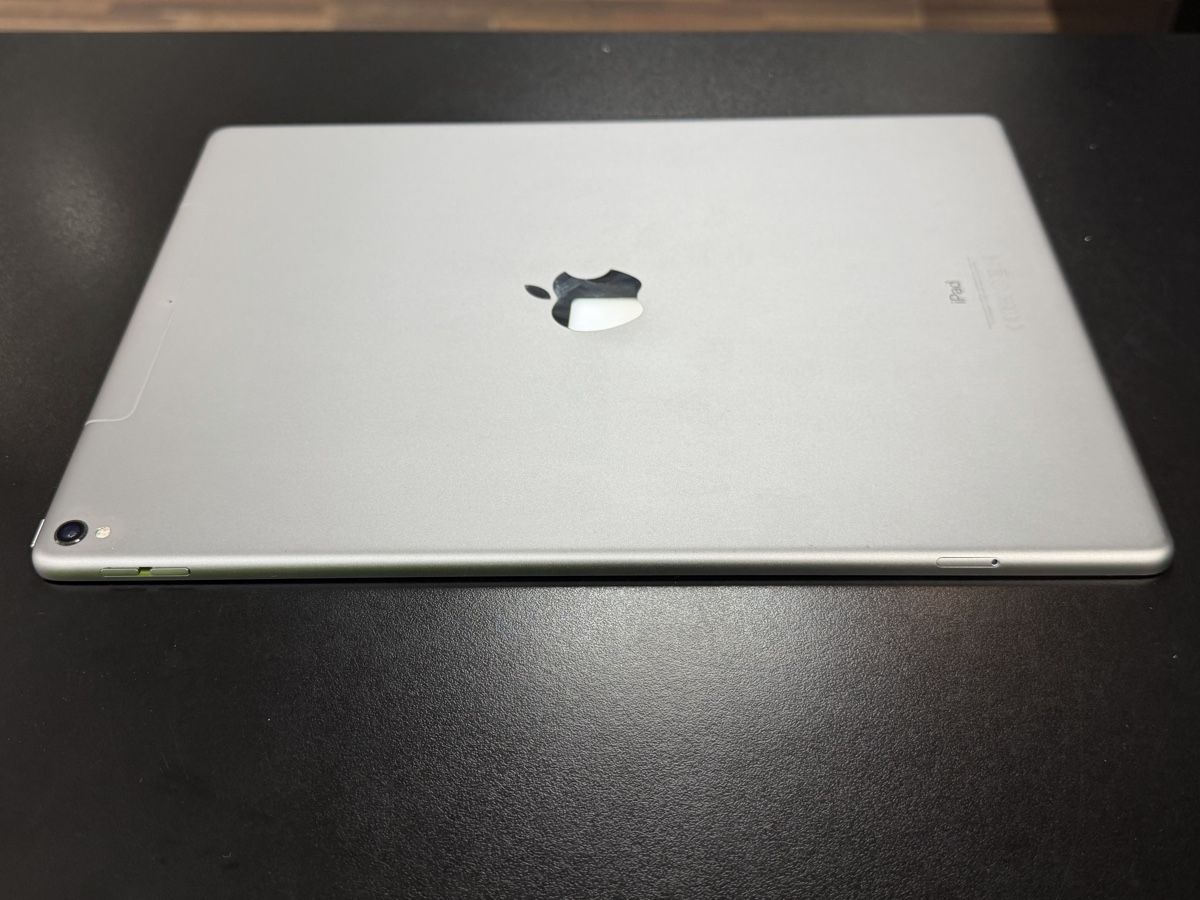 Apple Tablet PC: iPad Pro 12.9 2 Generation WiFi und Cellular space Gray – Usato da Zürich venduto da Handycaree 5