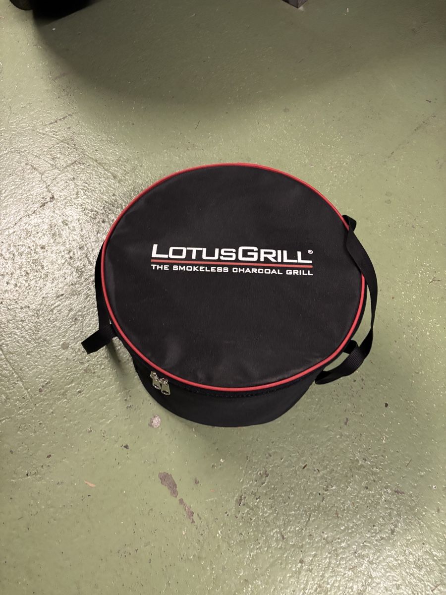 Grils: LotusGrill mit Tasche  – D'occasion à Zweisimmen par Fxshovel74