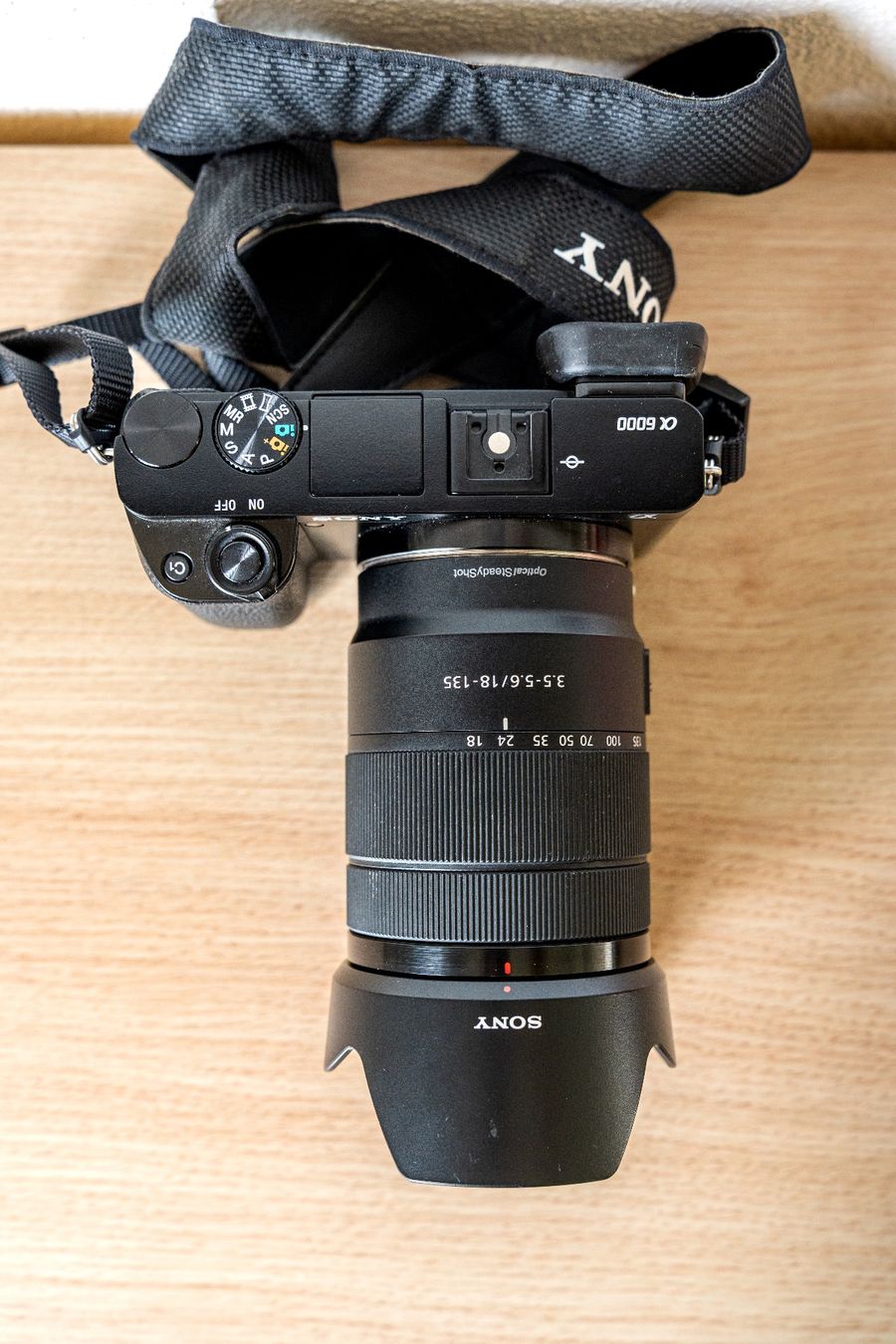 Sony Fotocamera: Sony A6000 + Sony 3.5-5.6/18-135mm – Usato da Rickenbach b. Wil venduto da Salsch