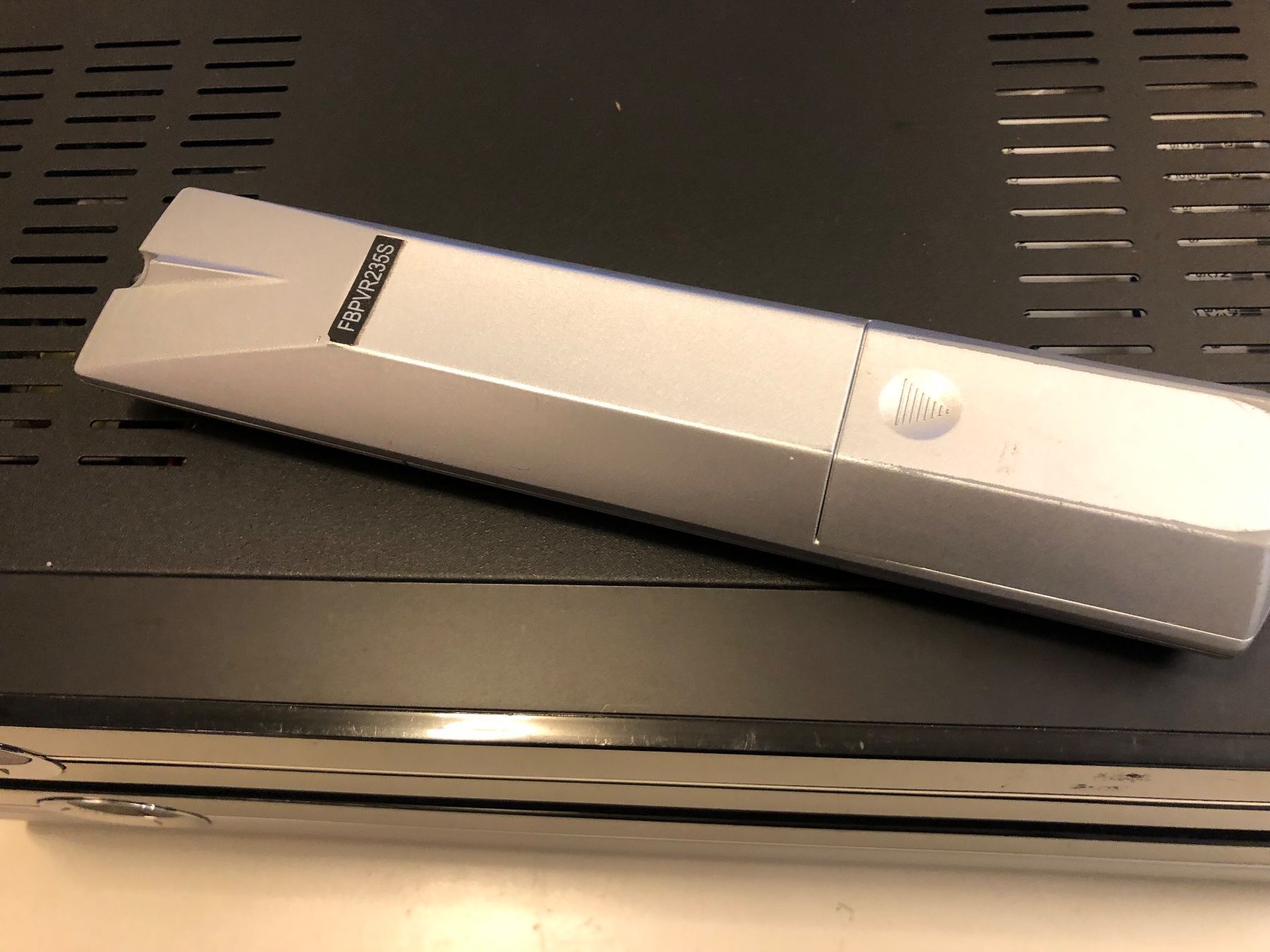 Fernbedienungen: Fernbedienung Technisat FBPVR235S – Gebraucht aus Neerach von Arbimus 5