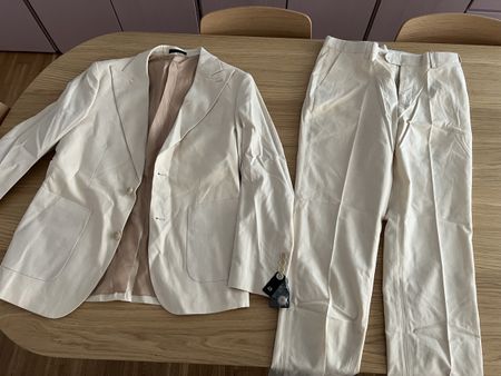 Damen Anzug beige, ungetragen Grösse S