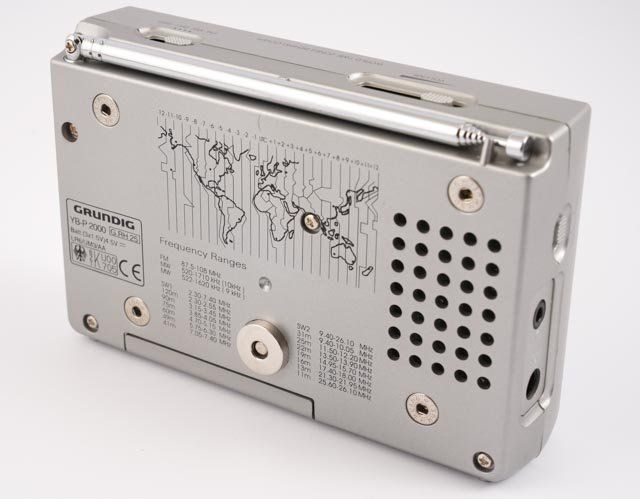 Récepteur mondial Grundig YB-P 2000 design Porsche vintage