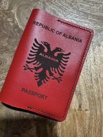 Handgefertigte Passhülle aus echtem Leder