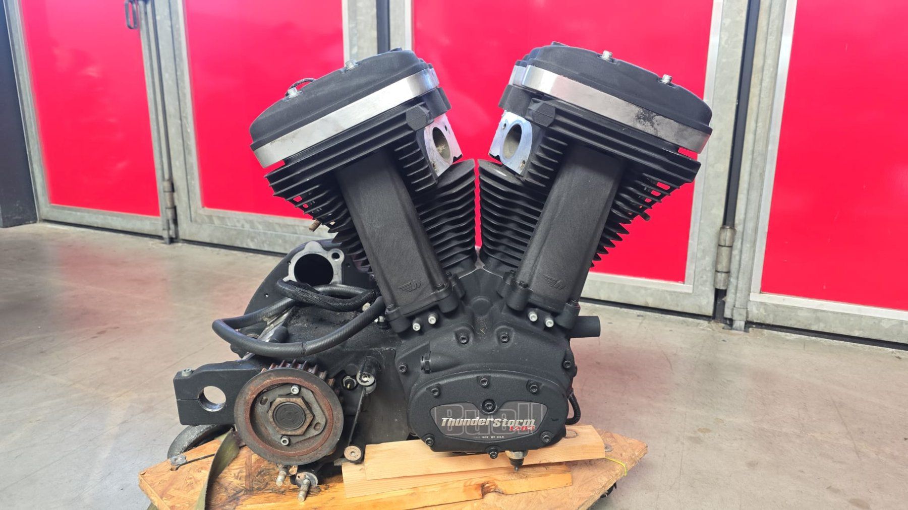 Buell Motori: Buell Motor komplett mit Getriebe – Usato da Hochdorf venduto da Nunuk