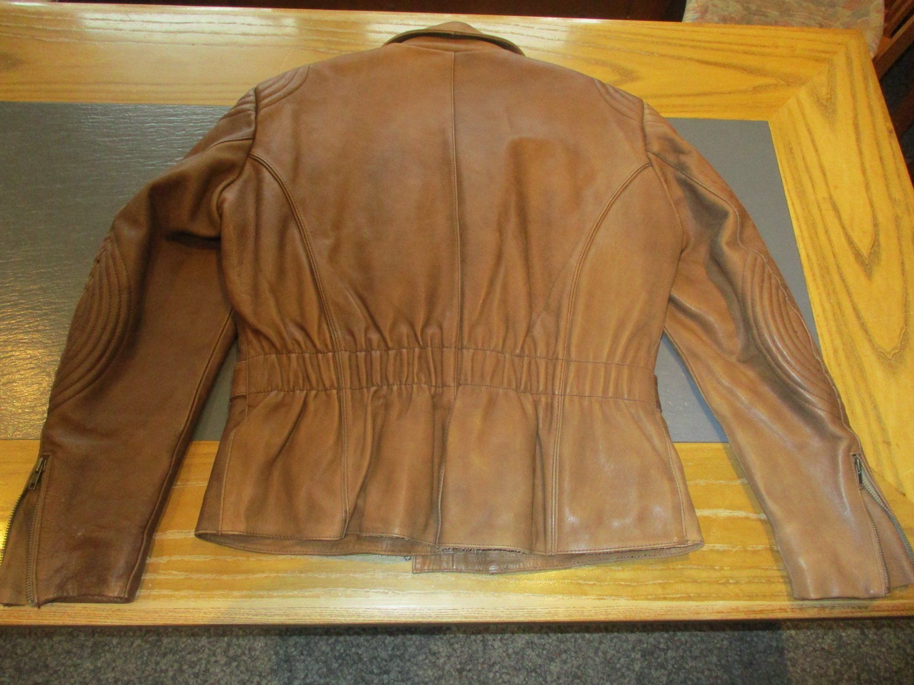 Giacche: HARRO MOTORRAD LEDERJACKE OLD STYLE DAMEN – Usato da Weissbad venduto da Usw63 5
