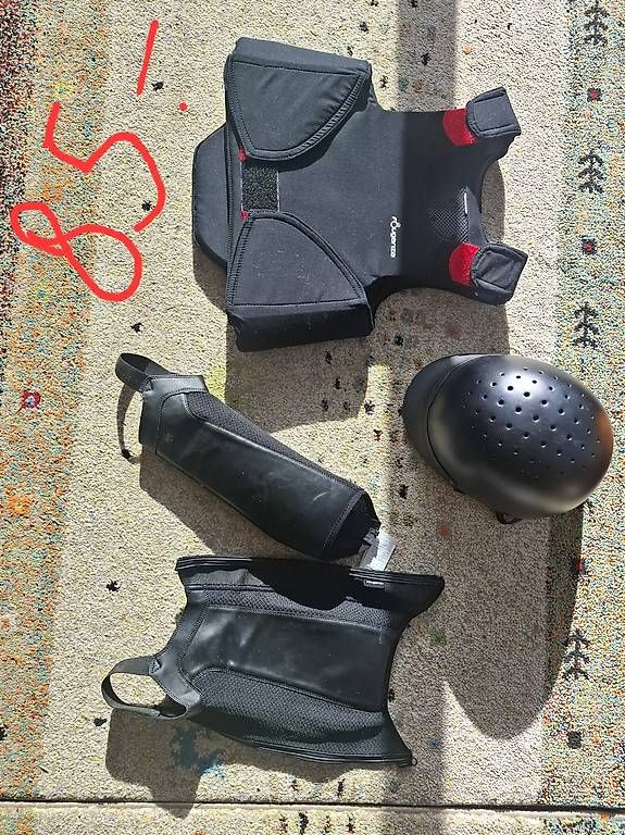 Schutz & Schoner: Set de matériel d'equitation – Gebraucht aus Blonay von Veve14