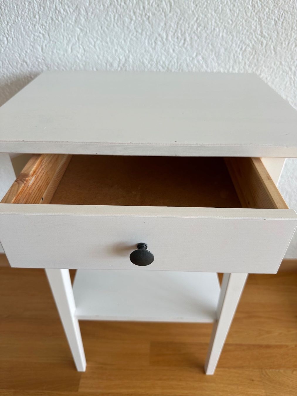 Ikea Nachttische: Nachttisch HEMNES – Gebraucht aus Bern von tiff1812 1