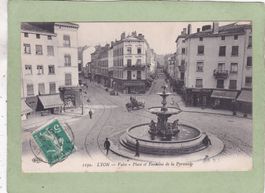 Frankreich Lyon Vaise Place et Fontaine de la Pyramide