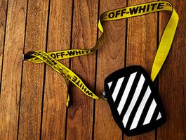 Original Off-White Cross Body Bag im Top Zustand