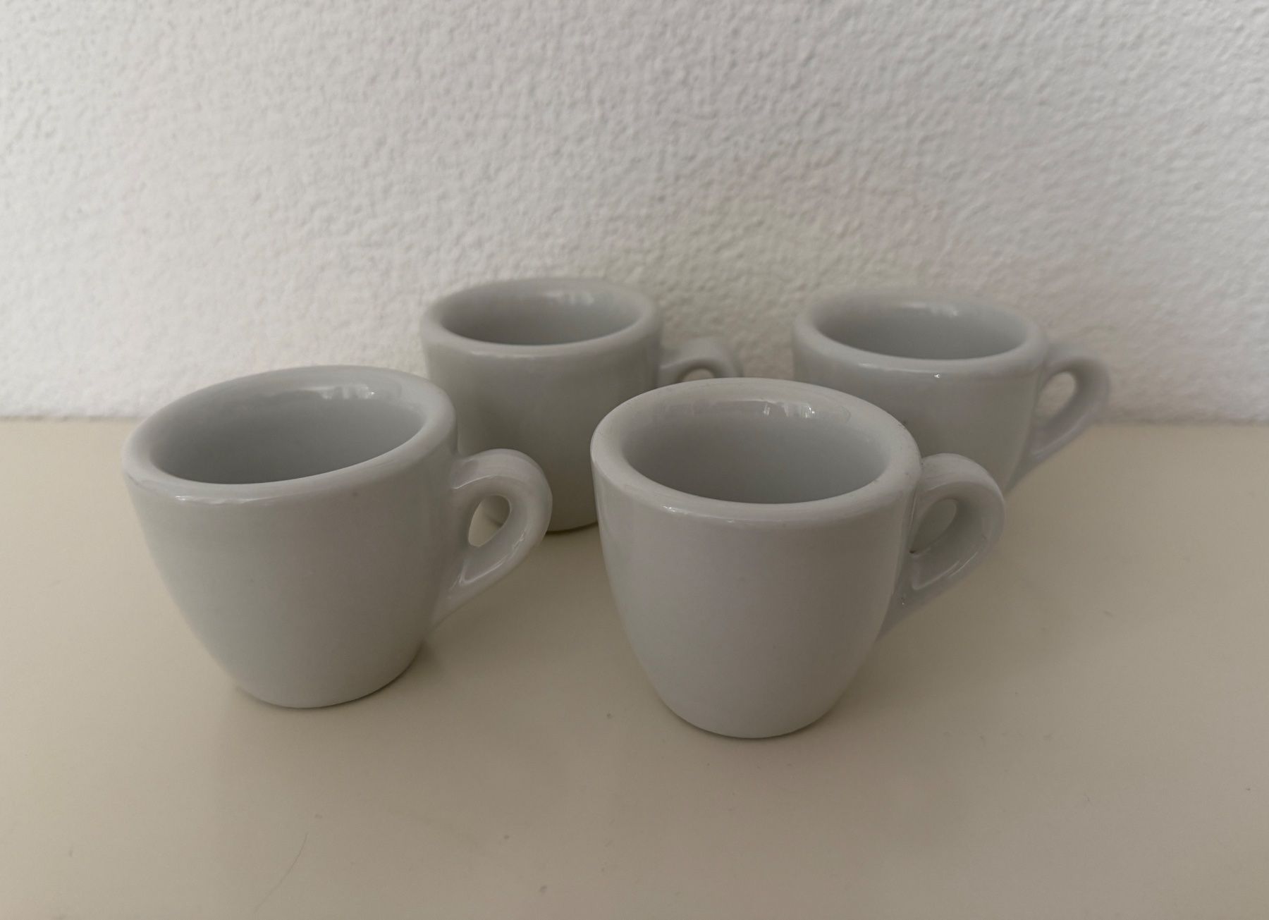 Tazze: 4 x Espresso Tassen Kaffee – Usato da Aarau venduto da Ahoffa