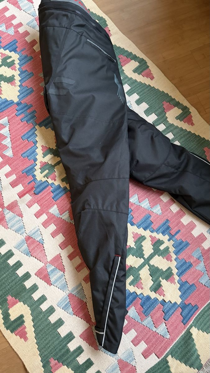 Pantaloni: Motorrad Hose fast neu – Nuovo (secondo la descrizione) da Zürich venduto da aludzuweit