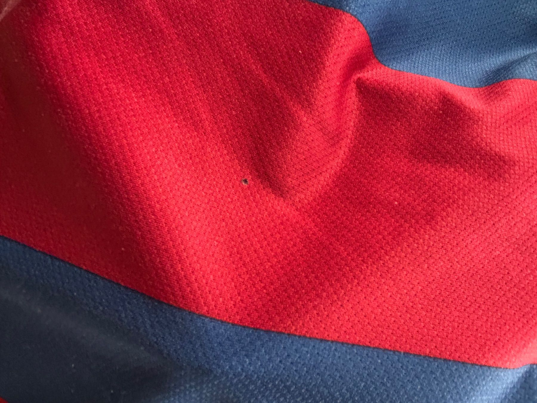 FC Barcelona Canottiere & Pantaloni: Maillot Barcelone 2010 – Usato da Courgenay venduto da mar_w26c 8