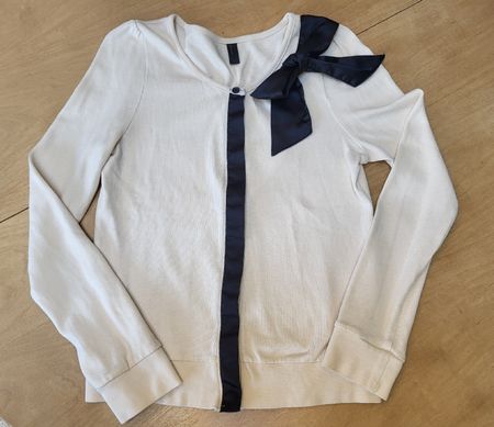 Cardigan Vero Moda blanc crème avec noeud noir - T. S 🎀