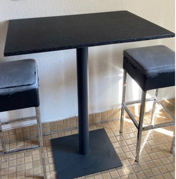 Interio Tavoli: Granittisch Stehtisch Bartisch 108cmH – Usato da Wallisellen venduto da Swissline11 1