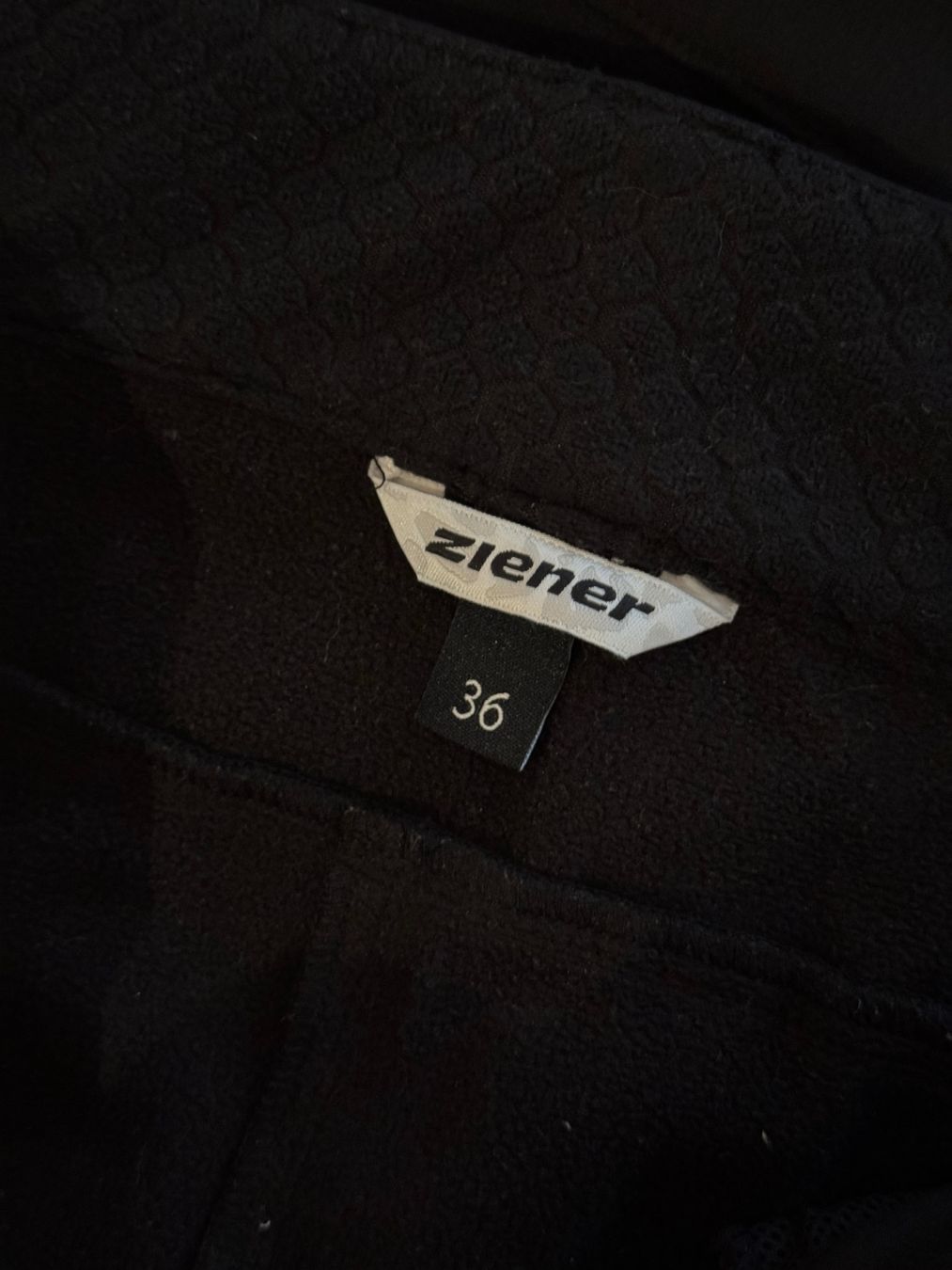 Ziener Pantaloni: Gefütterte Softshell Hose – Usato da Zürich venduto da RicardoExplorer 2