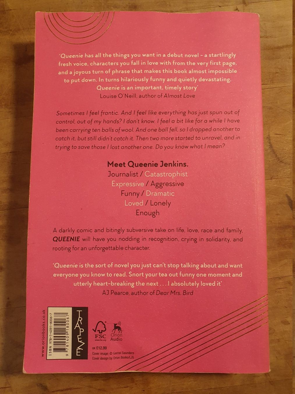 Libri: Queenie Candice Carty-Williams Trapeze – Usato da Zürich venduto da loosebone 1