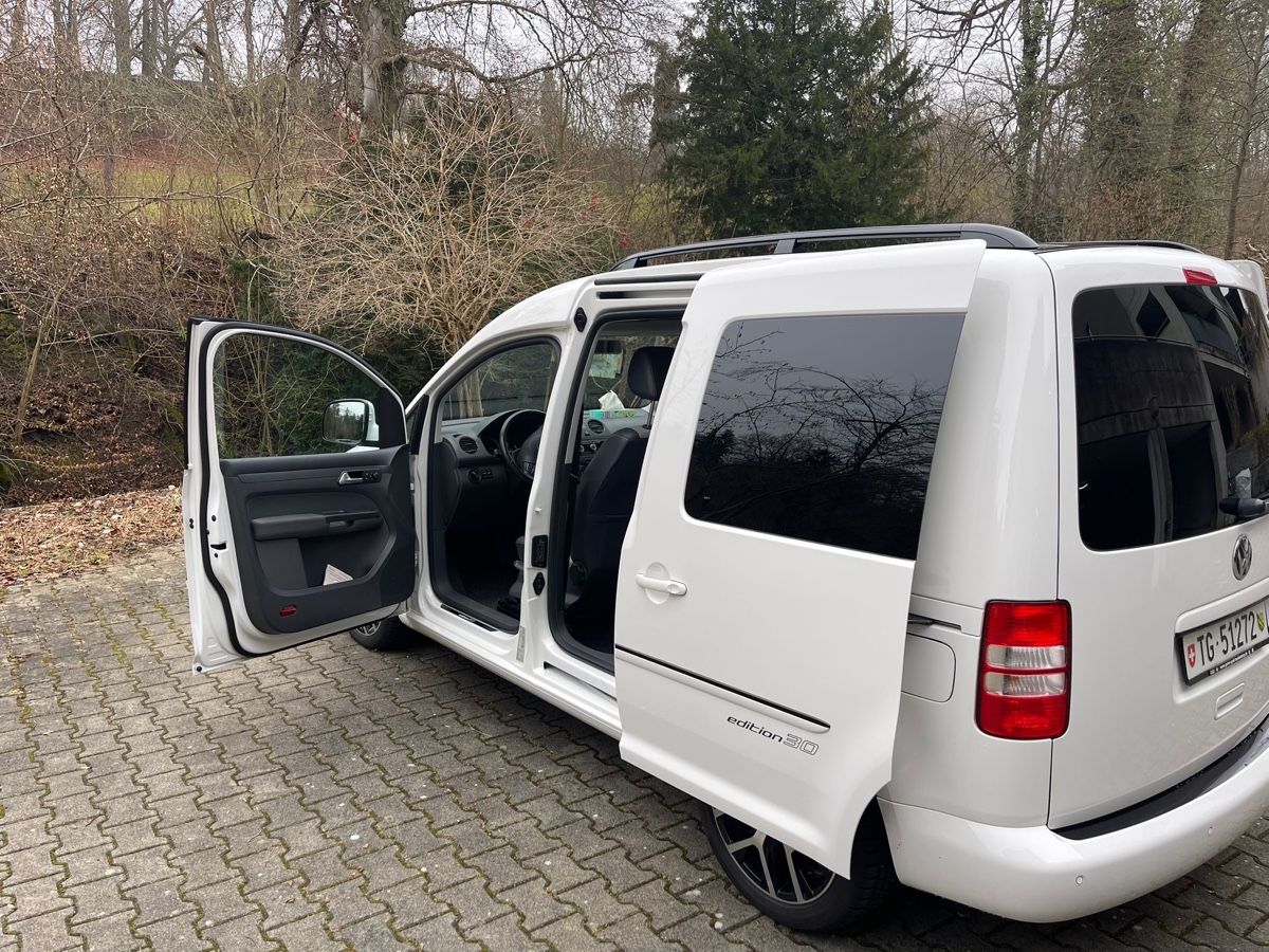 VW Autos: VW Caddy Edition 30 – D'occasion à Altendorf par rob93mos 1