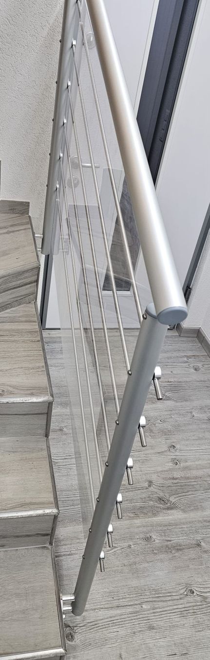 Eisenwaren: Kit per balaustra in alluminio argento e grigio – Gebraucht aus Giubiasco von fas_b82x 3