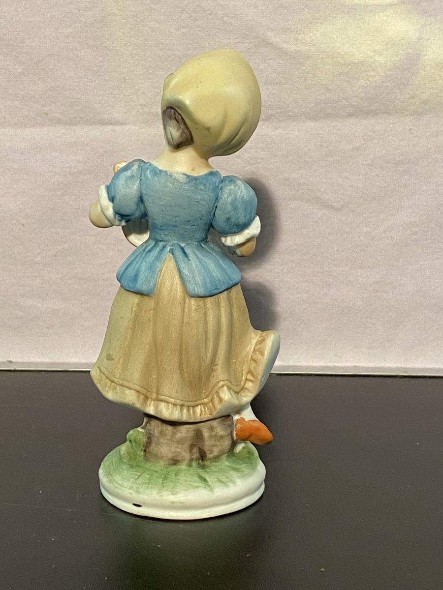 Statuette: Porzellan Figurine Mädchen mit Harfe "FOREIGN" – Usato da Flawil venduto da sonnengeist 1
