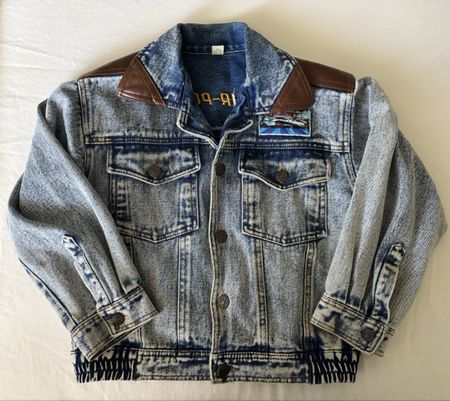 Jeans-Jacke mit Lederbesatz gebraucht Gr. 116