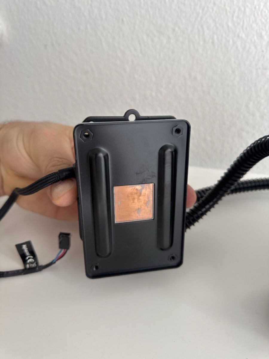 PCs: Alphacool Eisbaer LT Wasserkühlung gebraucht – Defekt aus Weinfelden von tan_bv9j 2